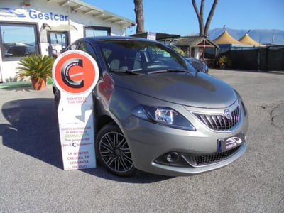 Lancia Ypsilon 1.0 FireFly 5 porte S&S Hybrid Gold Plus usata