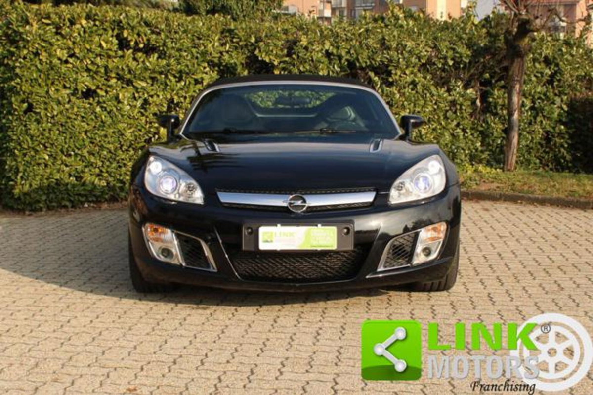 Opel GT 2.0 Turbo 16V (14)