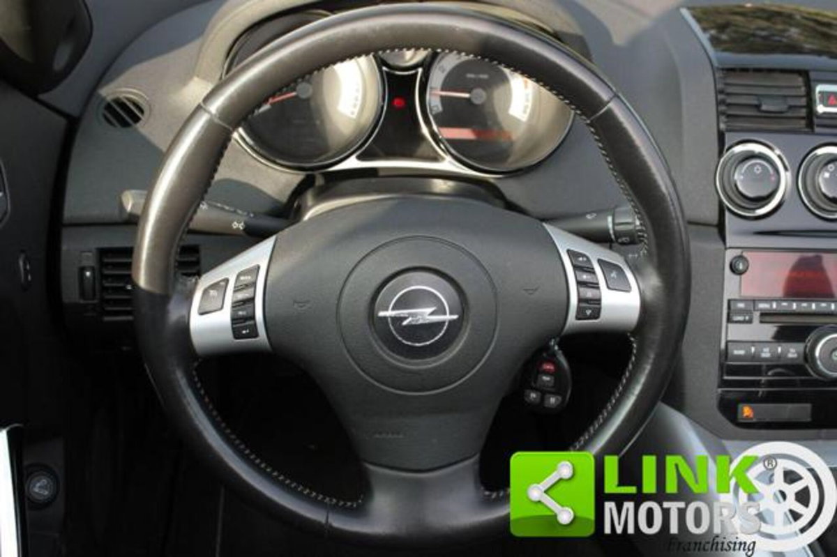 Opel GT 2.0 Turbo 16V (15)