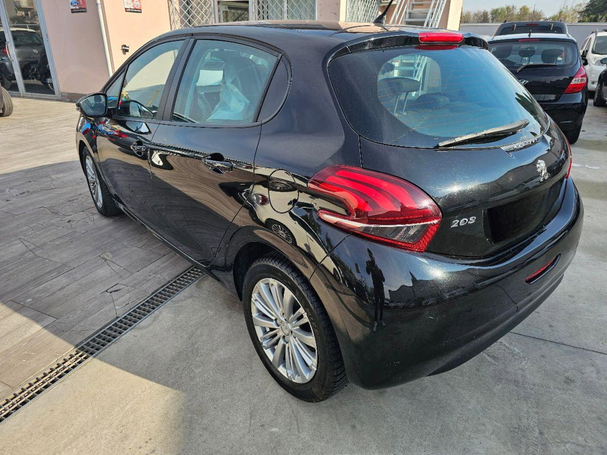 Peugeot 208 82 5 porte Allure (5)