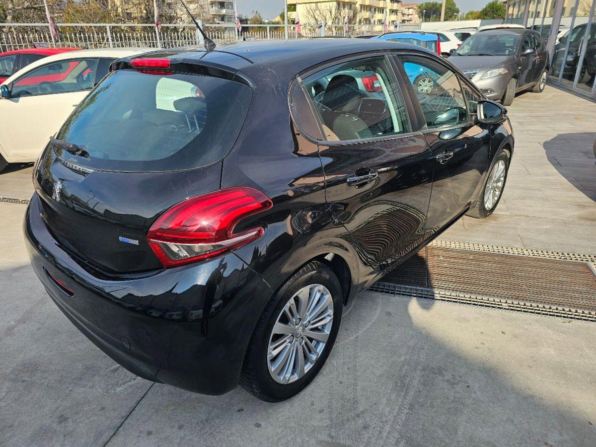 Peugeot 208 82 5 porte Allure (7)