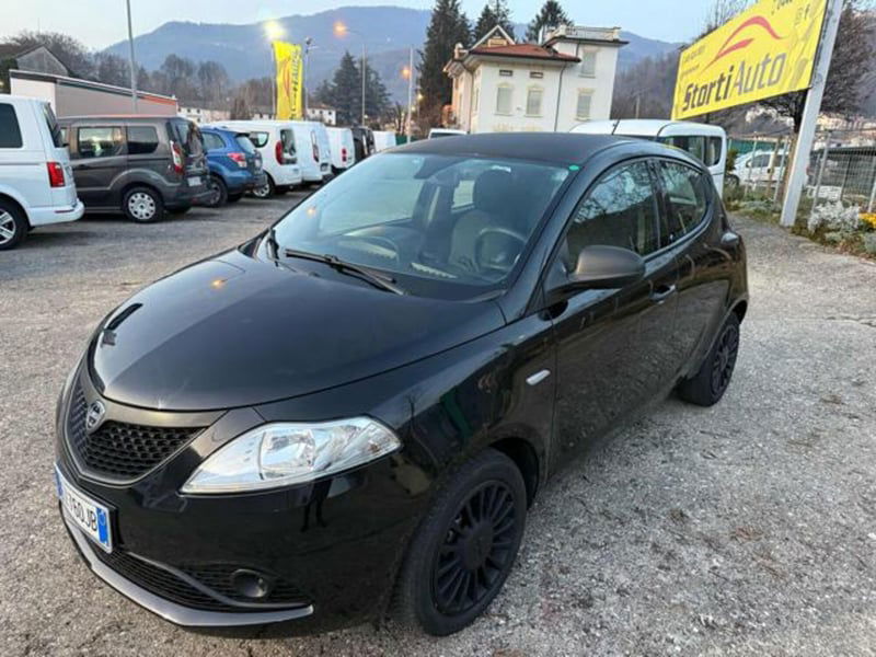 Lancia Ypsilon 1.2 69 CV 5 porte Elefantino Blu 