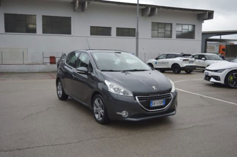 Peugeot 208 HDi 68 CV 5 porte Allure