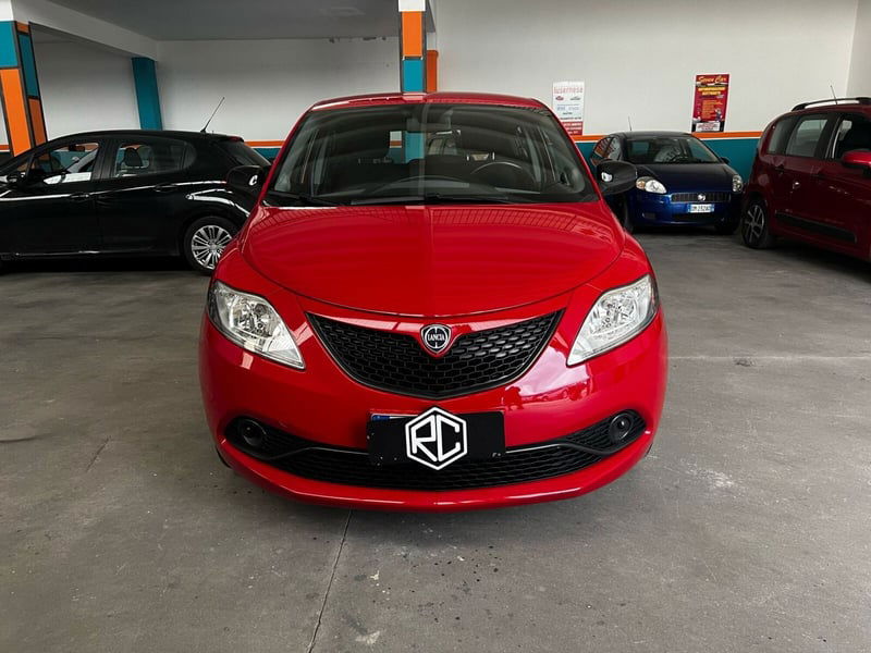 Lancia Ypsilon 1.2 69 CV 5 porte Gold