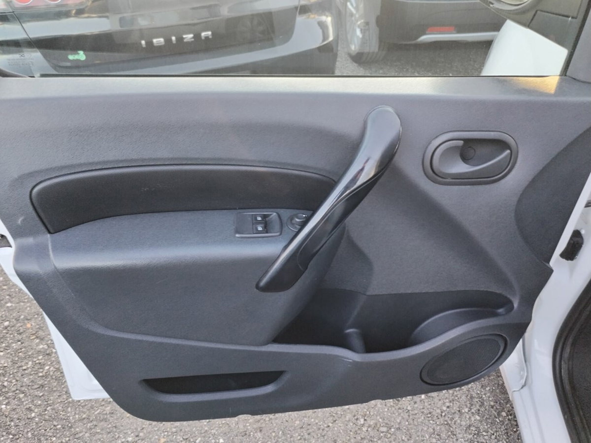 Renault Kangoo 1.5 dCi 110CV 5 porte Stop & Start Life (10)