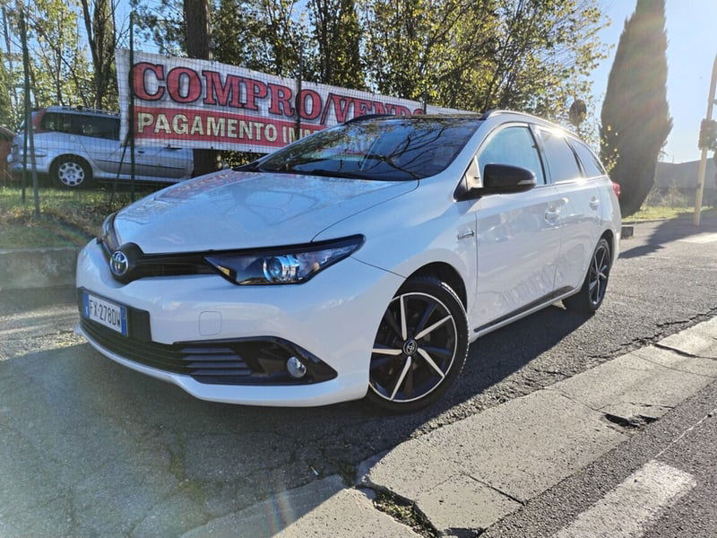 Toyota Auris Station Wagon 1.8 Hybrid Black Edition