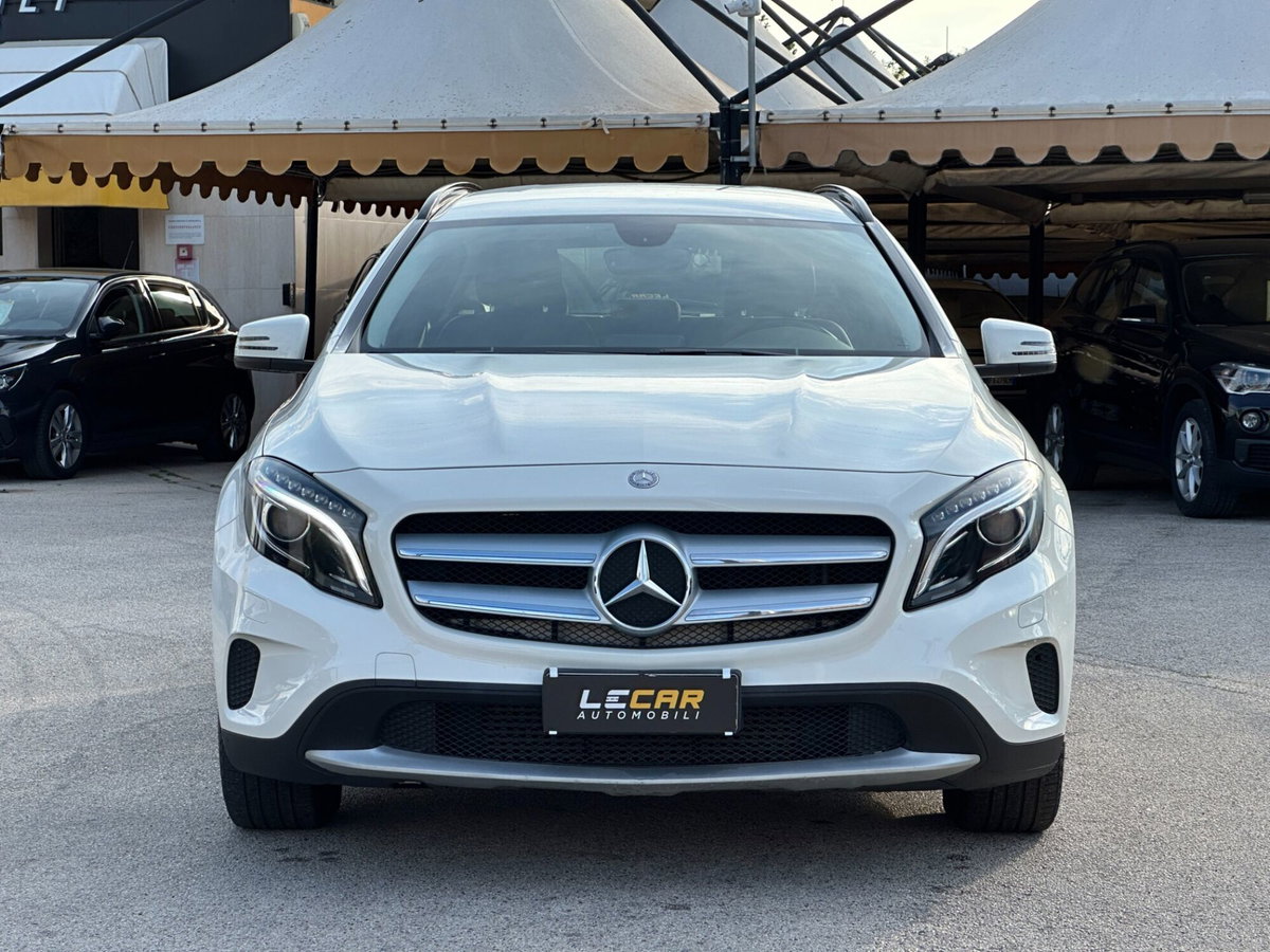 Mercedes-Benz GLA SUV 200 CDI Automatic 4Matic Executive (2)