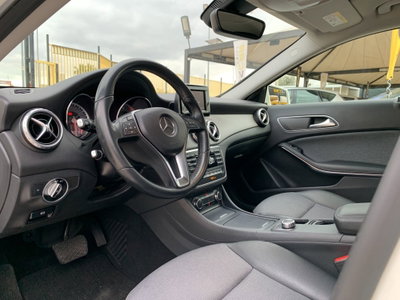 Mercedes-Benz GLA SUV 200 CDI Automatic 4Matic Executive (12)