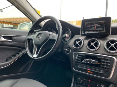 Mercedes-Benz GLA SUV 200 CDI Automatic 4Matic Executive (18)
