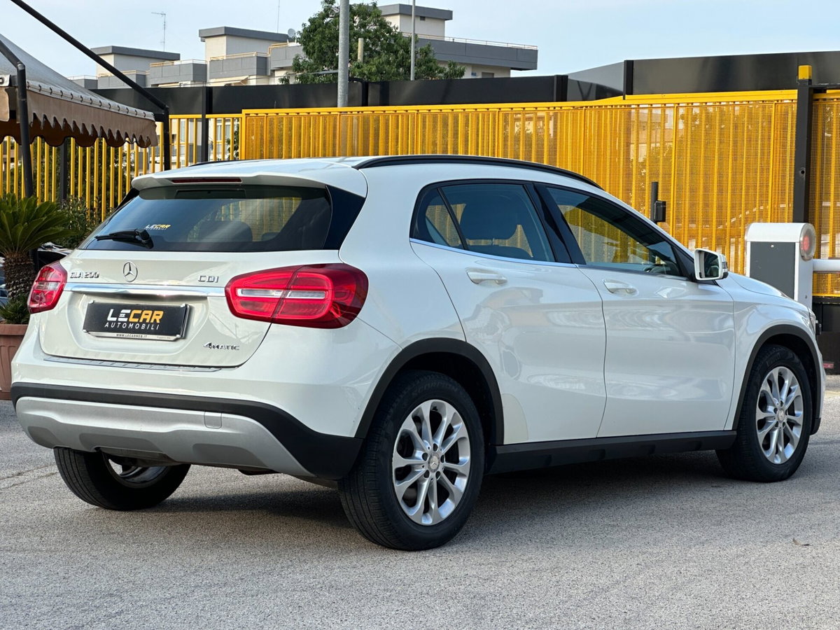 Mercedes-Benz GLA SUV 200 CDI Automatic 4Matic Executive (7)