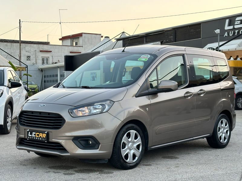 Ford Tourneo Courier 1.5 TDCI 75 CV Plus