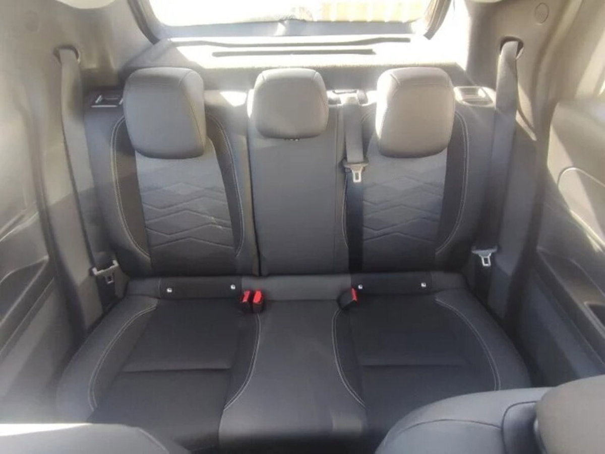 Jeep Avenger 1.2 turbo Altitude fwd 100cv (17)