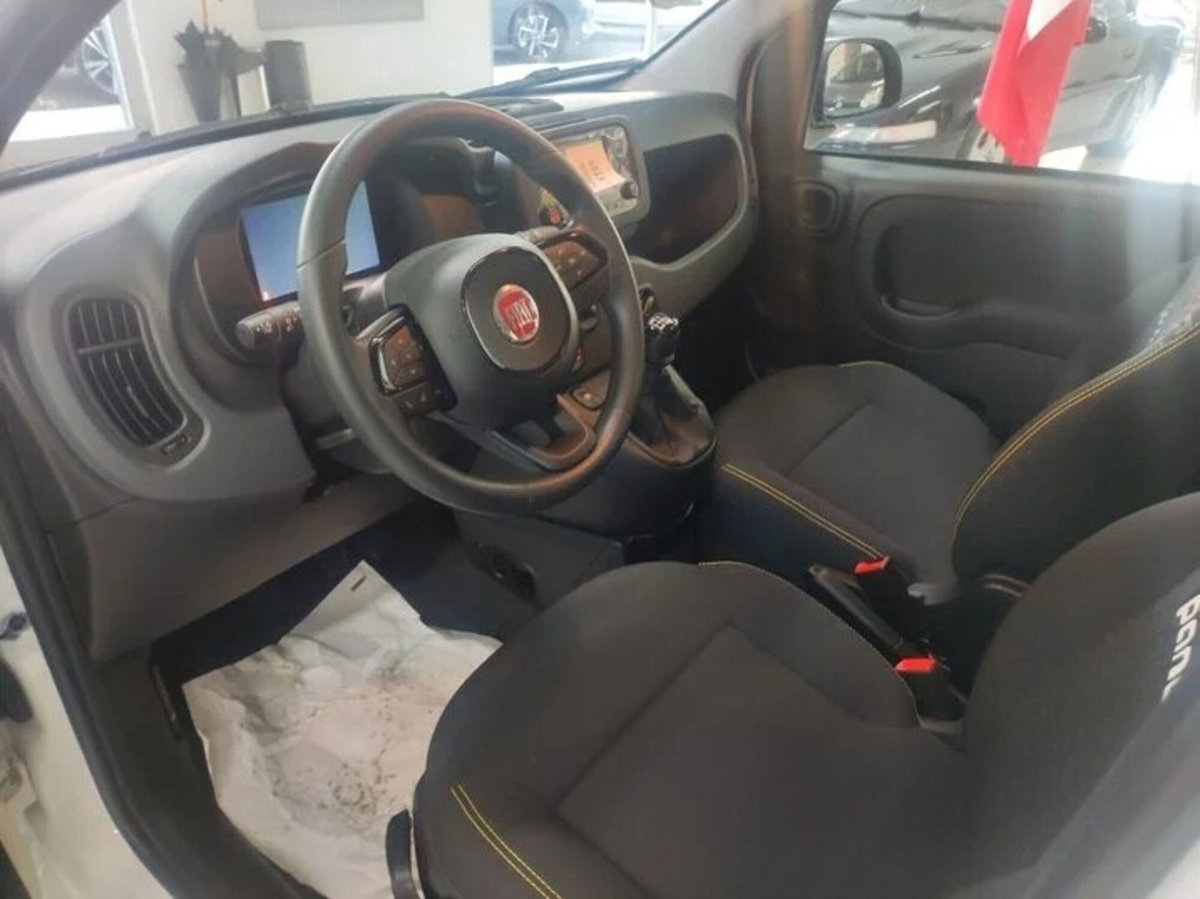 Jeep Avenger 1.2 turbo Altitude fwd 100cv (19)