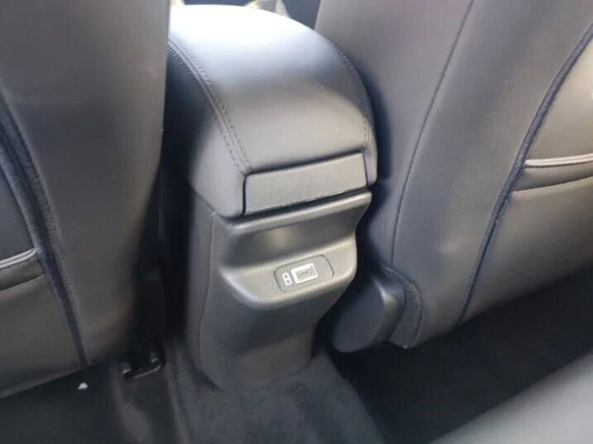 Jeep Avenger 1.2 turbo Altitude fwd 100cv (7)