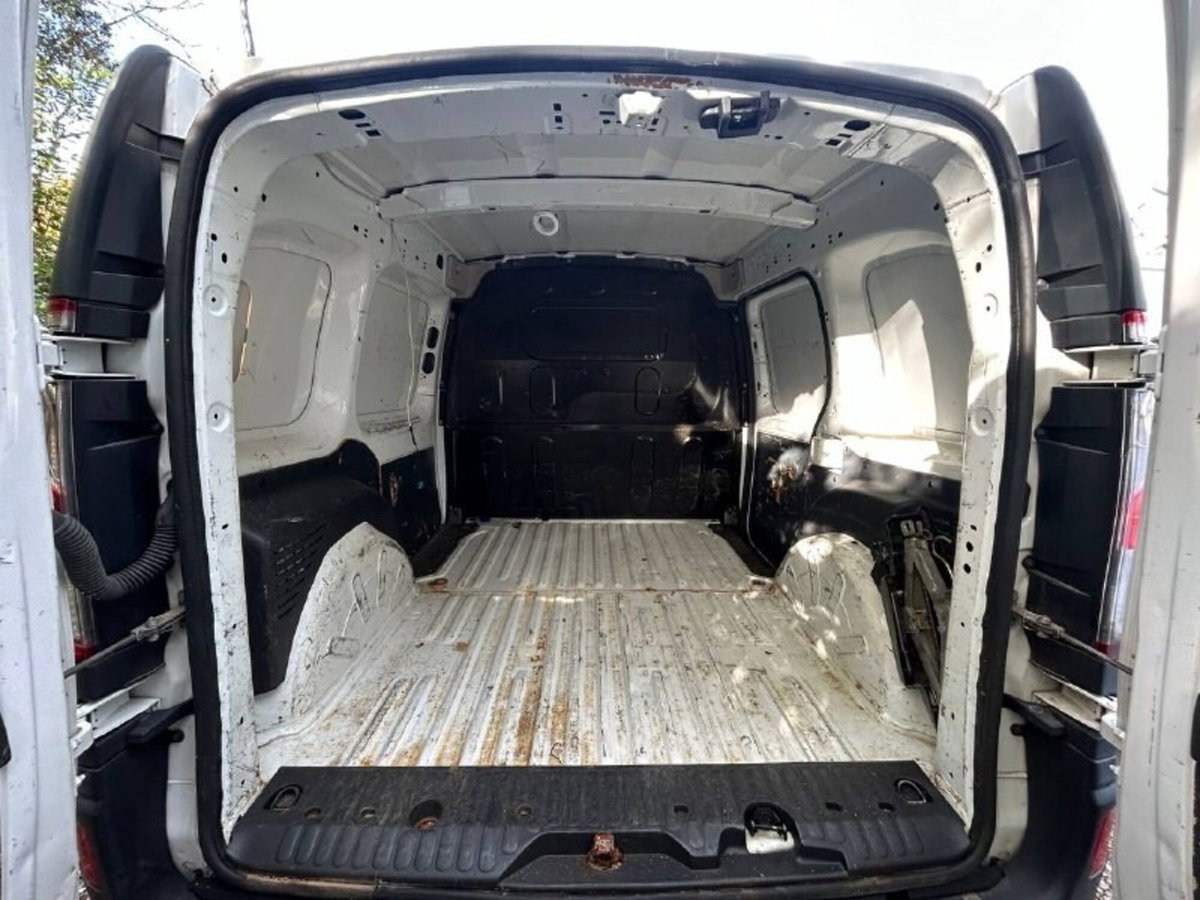 Renault Kangoo 1.5 dCi 90CV F.AP. 4p. Express Maxi Combi Ice (7)