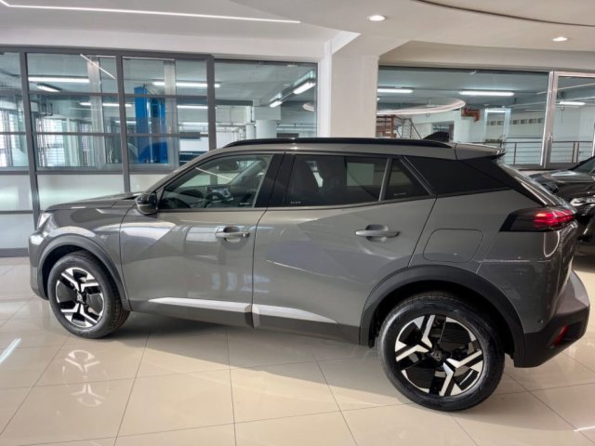 Peugeot 2008 PureTech 100 S&S Allure (8)
