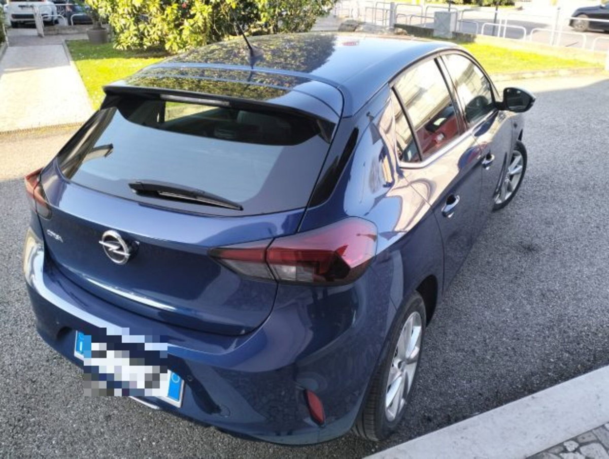 Opel Corsa 1.2 Edition (4)