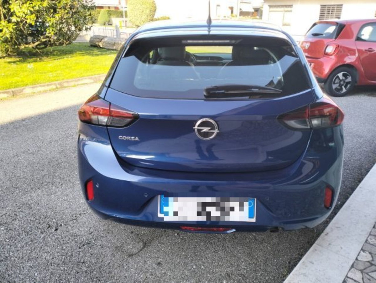 Opel Corsa 1.2 Edition (5)