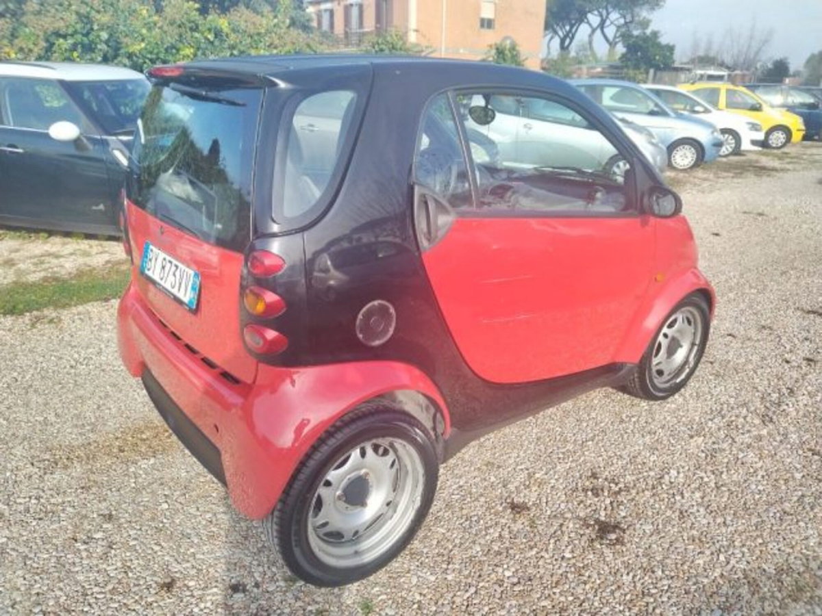 smart Fortwo 800 40 kW coupé pure cdi (4)