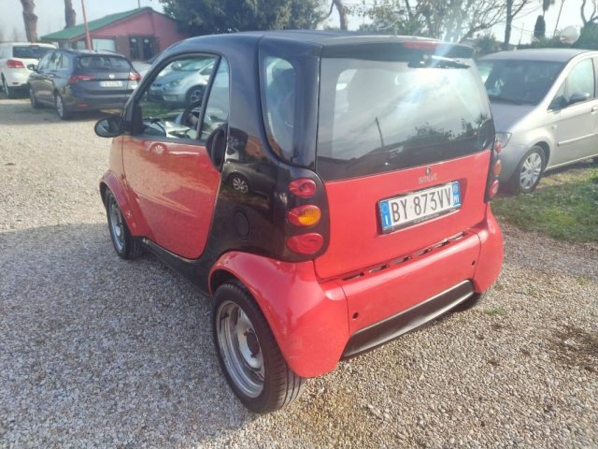 smart Fortwo 800 40 kW coupé pure cdi (6)