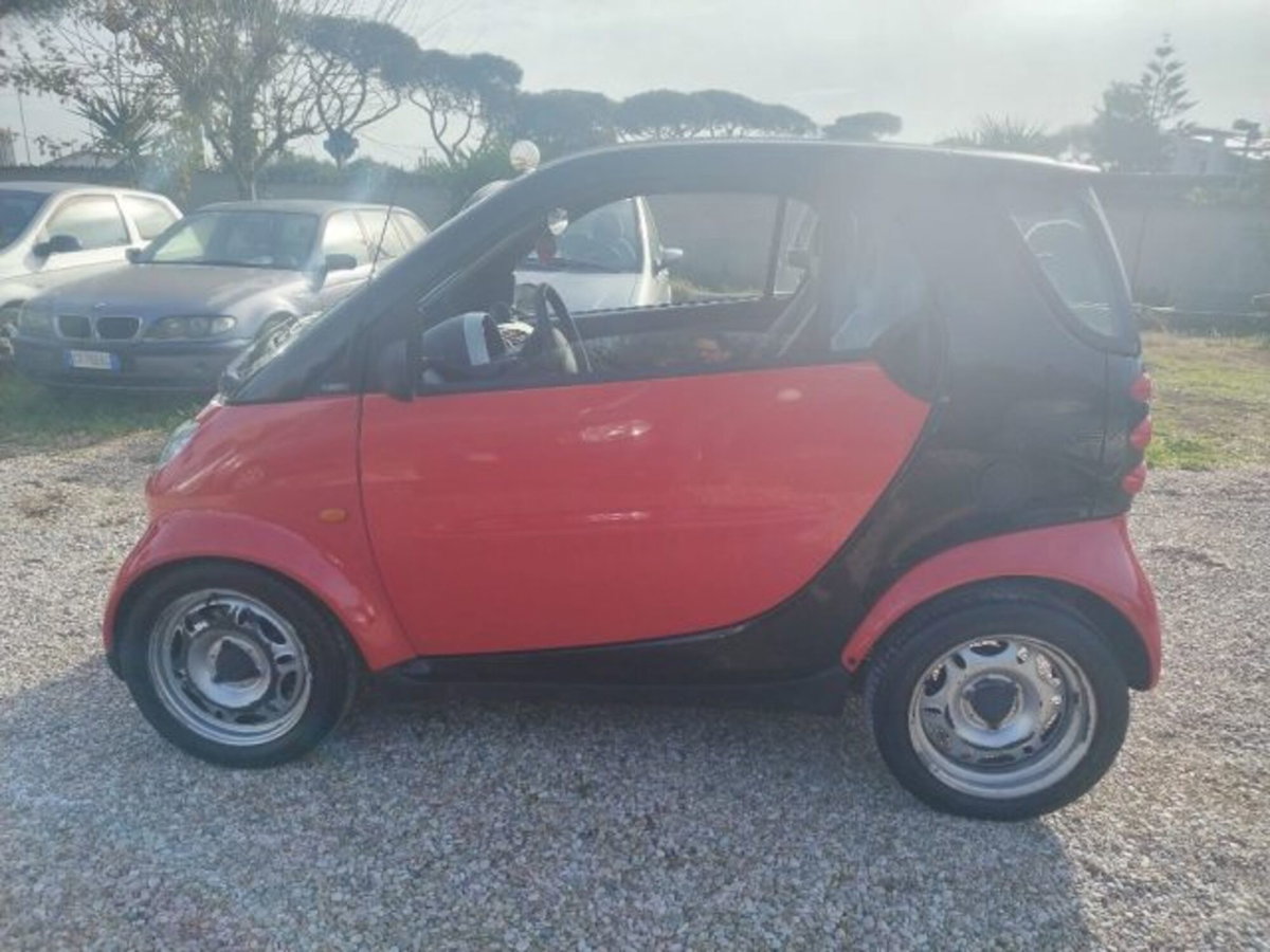 smart Fortwo 800 40 kW coupé pure cdi (7)