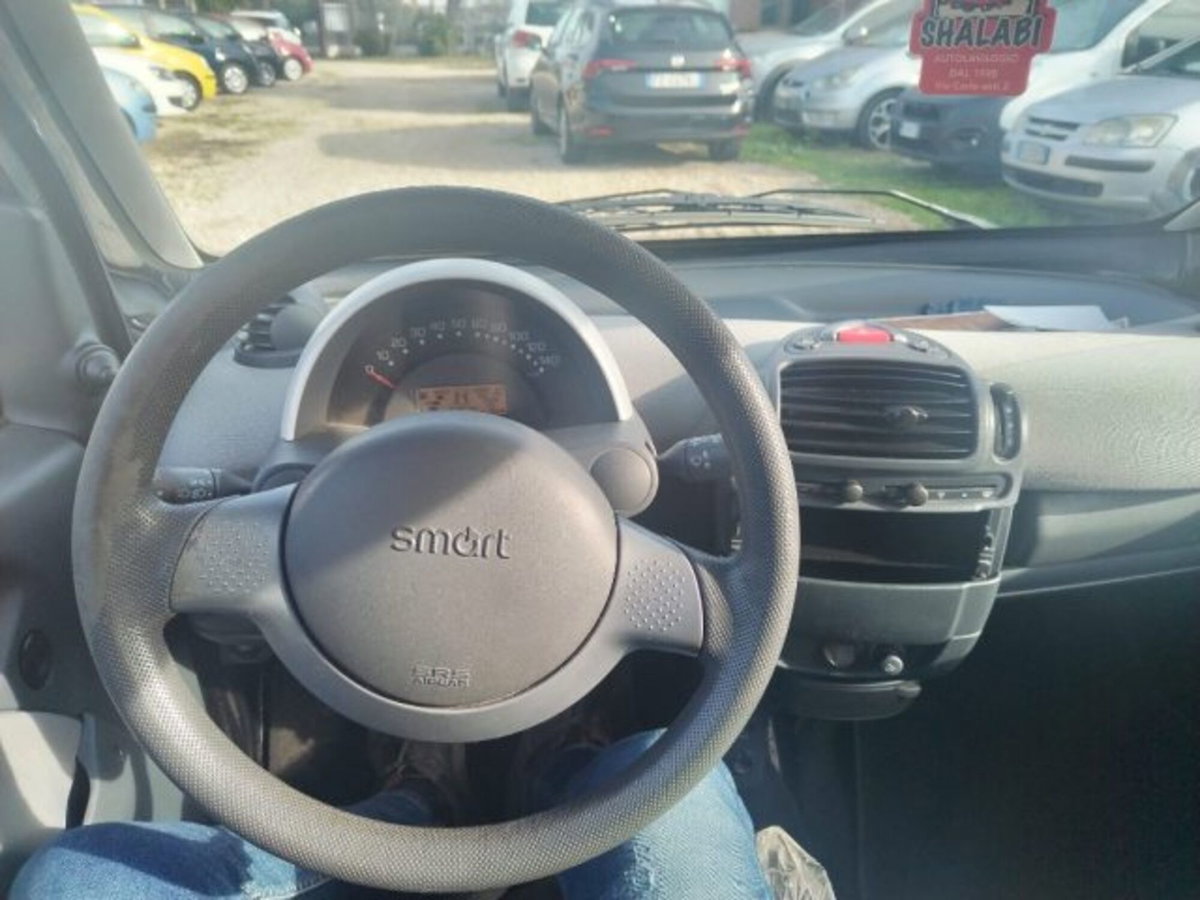 smart Fortwo 800 40 kW coupé pure cdi (9)