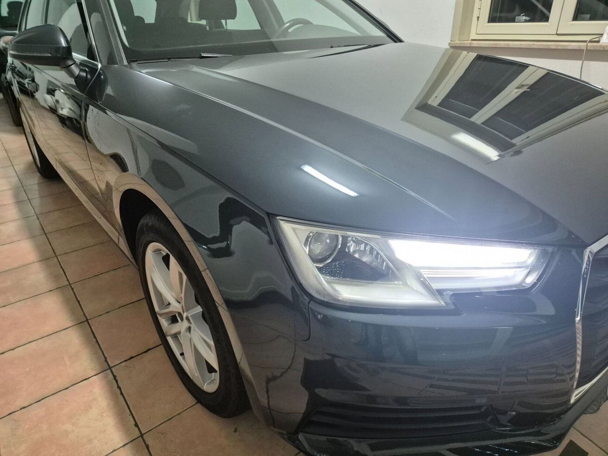Audi A4 Avant 2.0 TDI 150 CV ultra S tronic Sport (10)