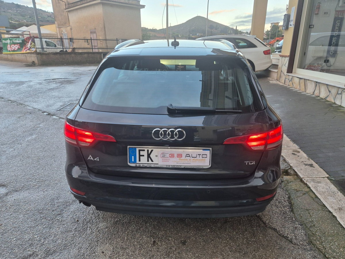 Audi A4 Avant 2.0 TDI 150 CV ultra S tronic Sport (4)