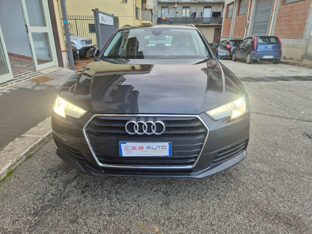 Audi A4 Avant 2.0 TDI 150 CV ultra S tronic Sport (5)