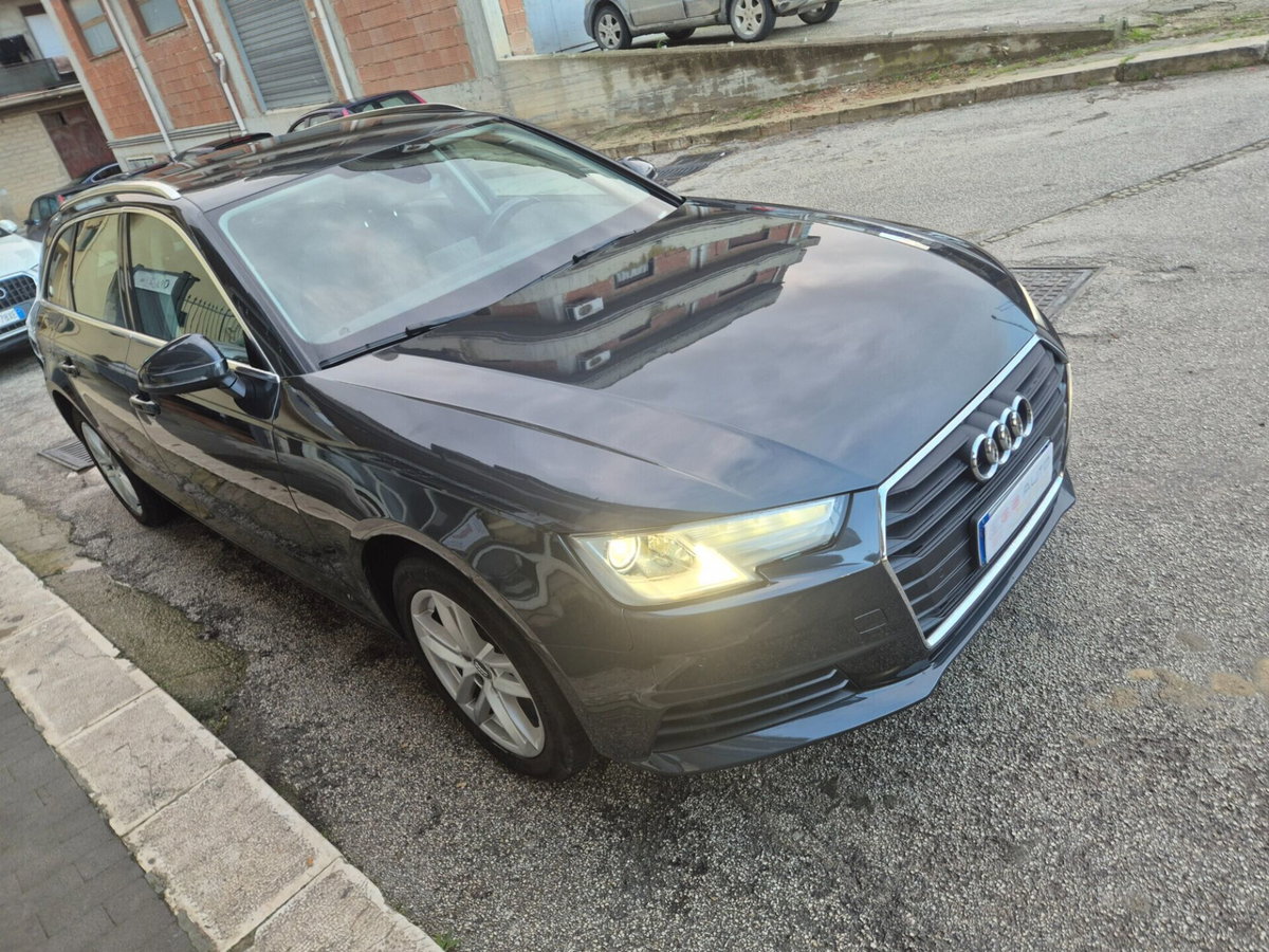 Audi A4 Avant 2.0 TDI 150 CV ultra S tronic Sport (8)