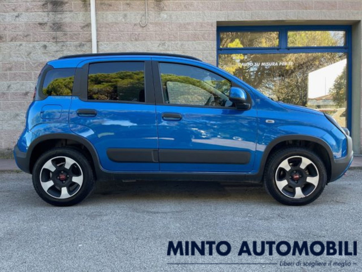 Fiat Panda Cross 1.0 firefly hybrid Cross s&s 70cv 5p.ti (2)