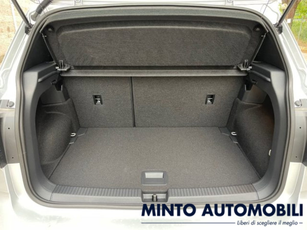 Volkswagen T-Cross 1.0 tsi R-Line 115cv (18)