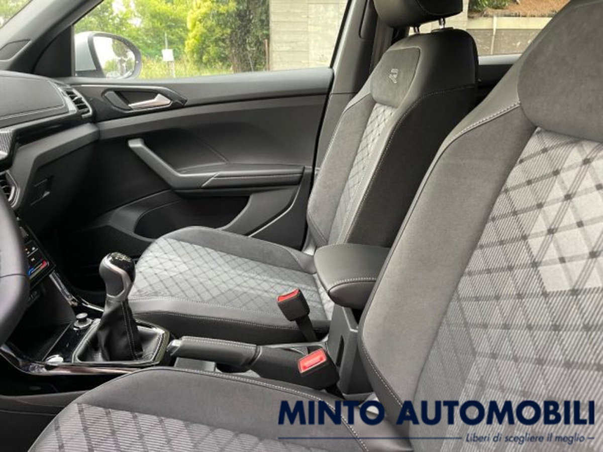 Volkswagen T-Cross 1.0 tsi R-Line 115cv (19)