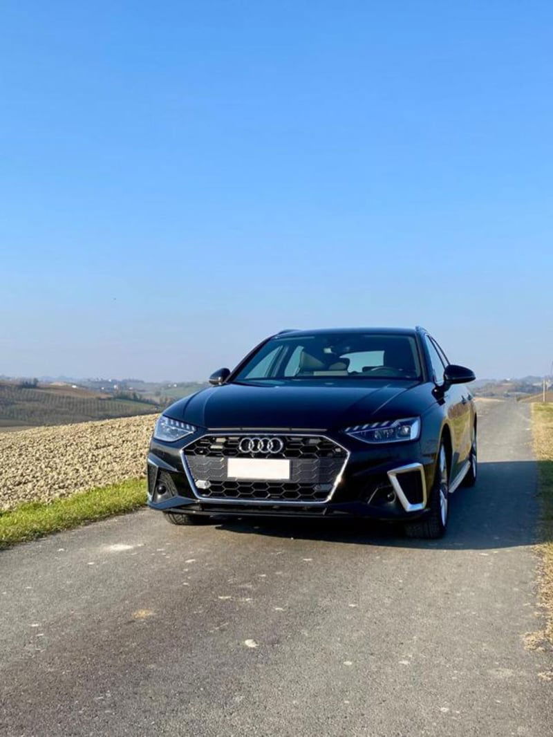 Audi A4 Avant 40 TDI quattro S tronic Business Advanced 