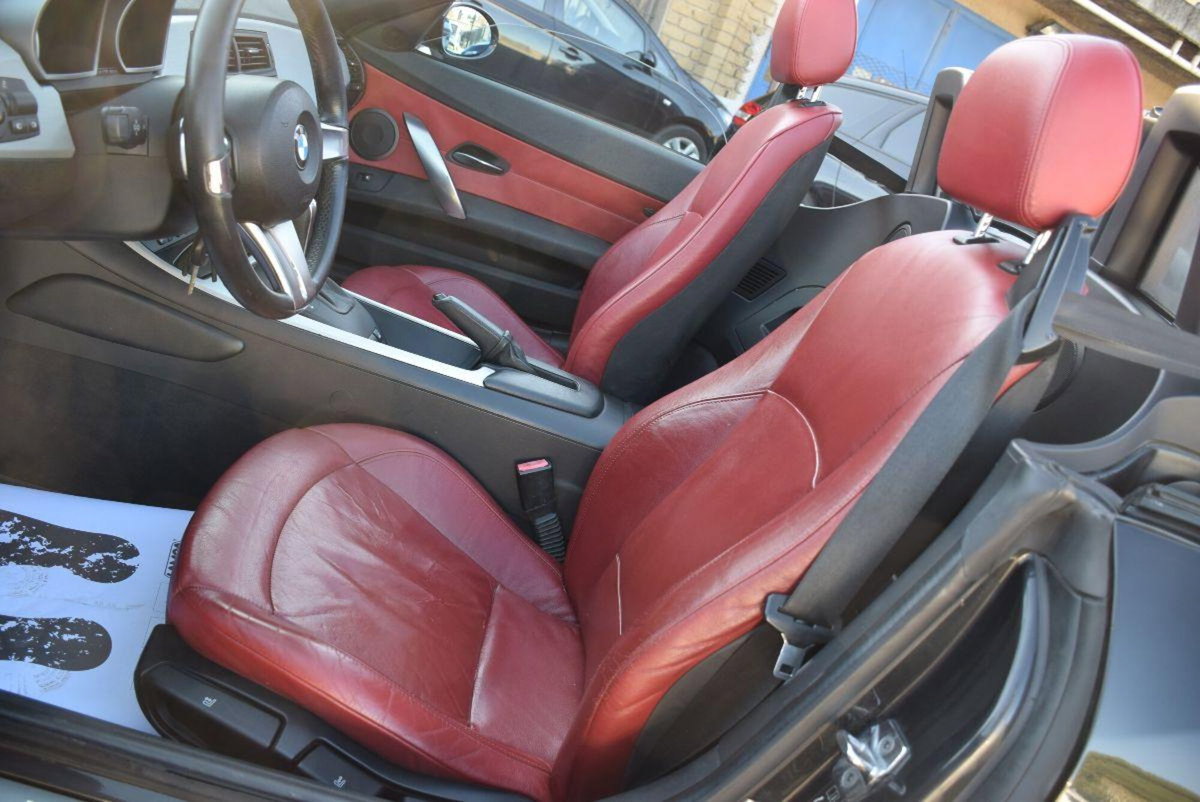 BMW Z4 Cabrio Z4 2.5si cat Roadster (7)