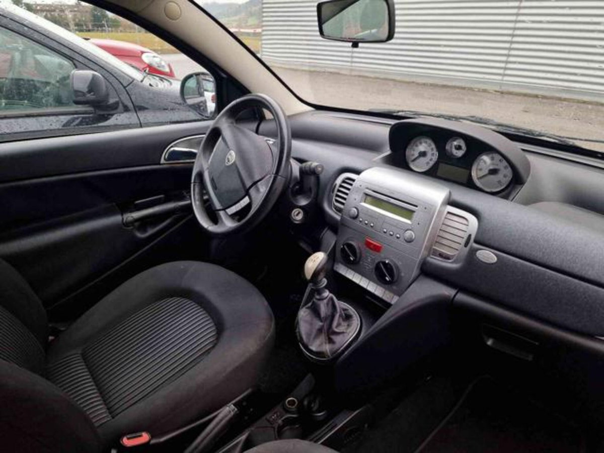 Lancia Ypsilon 1.4 Platino Ecochic GPL (5)