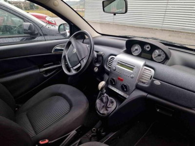 Lancia Ypsilon 1.4 Platino Ecochic GPL (5)