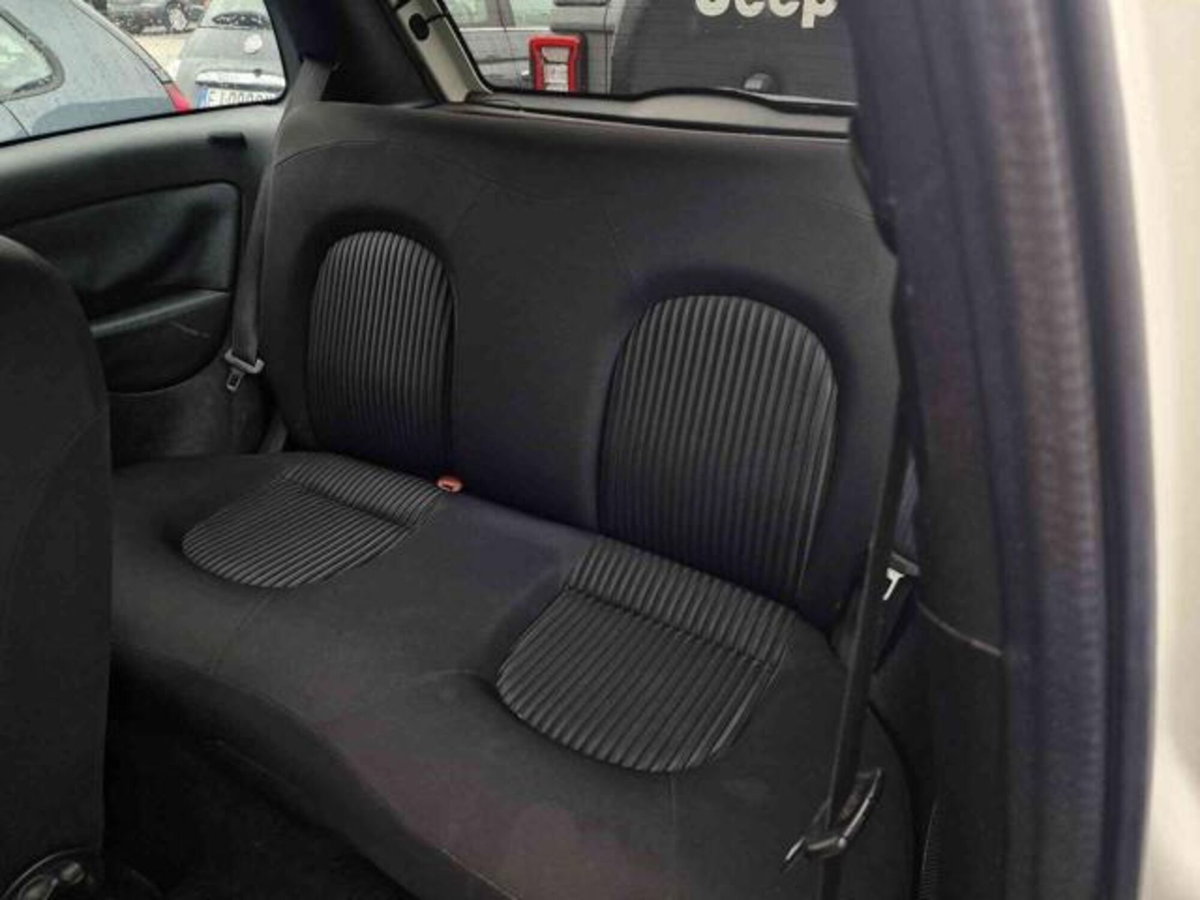 Lancia Ypsilon 1.4 Platino Ecochic GPL (8)