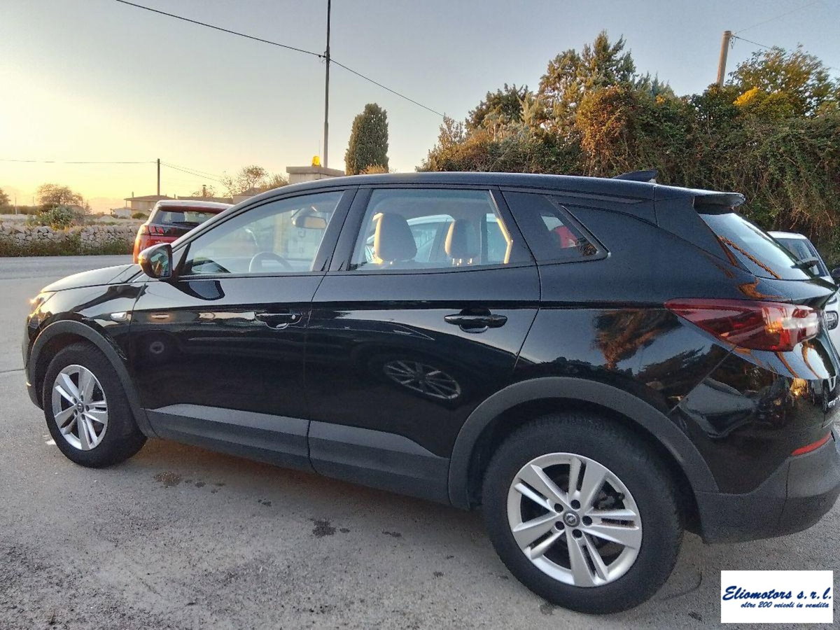 Opel Grandland X 1.5 diesel Ecotec Start&Stop Business (3)