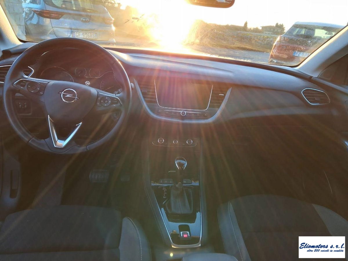 Opel Grandland X 1.5 diesel Ecotec Start&Stop Business (8)