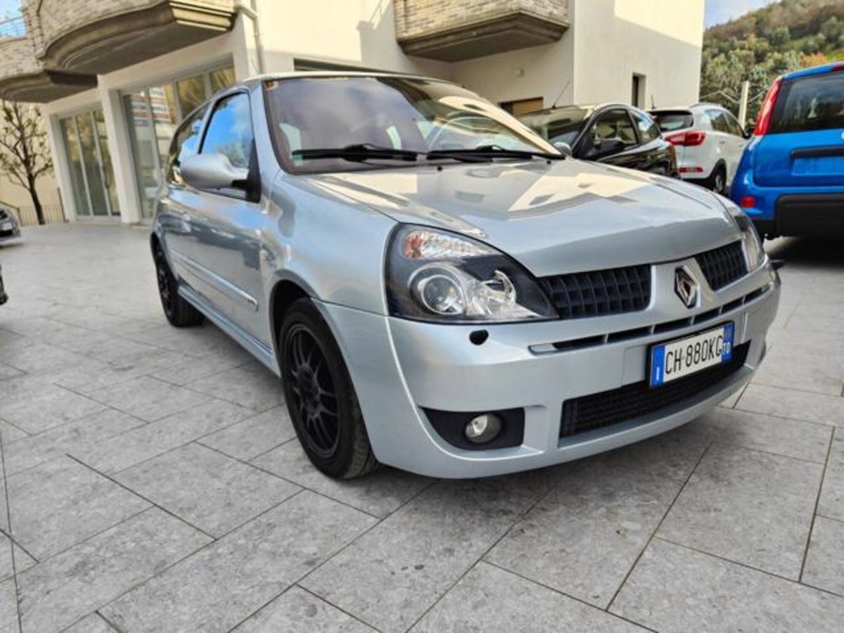 Renault Clio 2.0 16V cat 3 porte Limited (4)