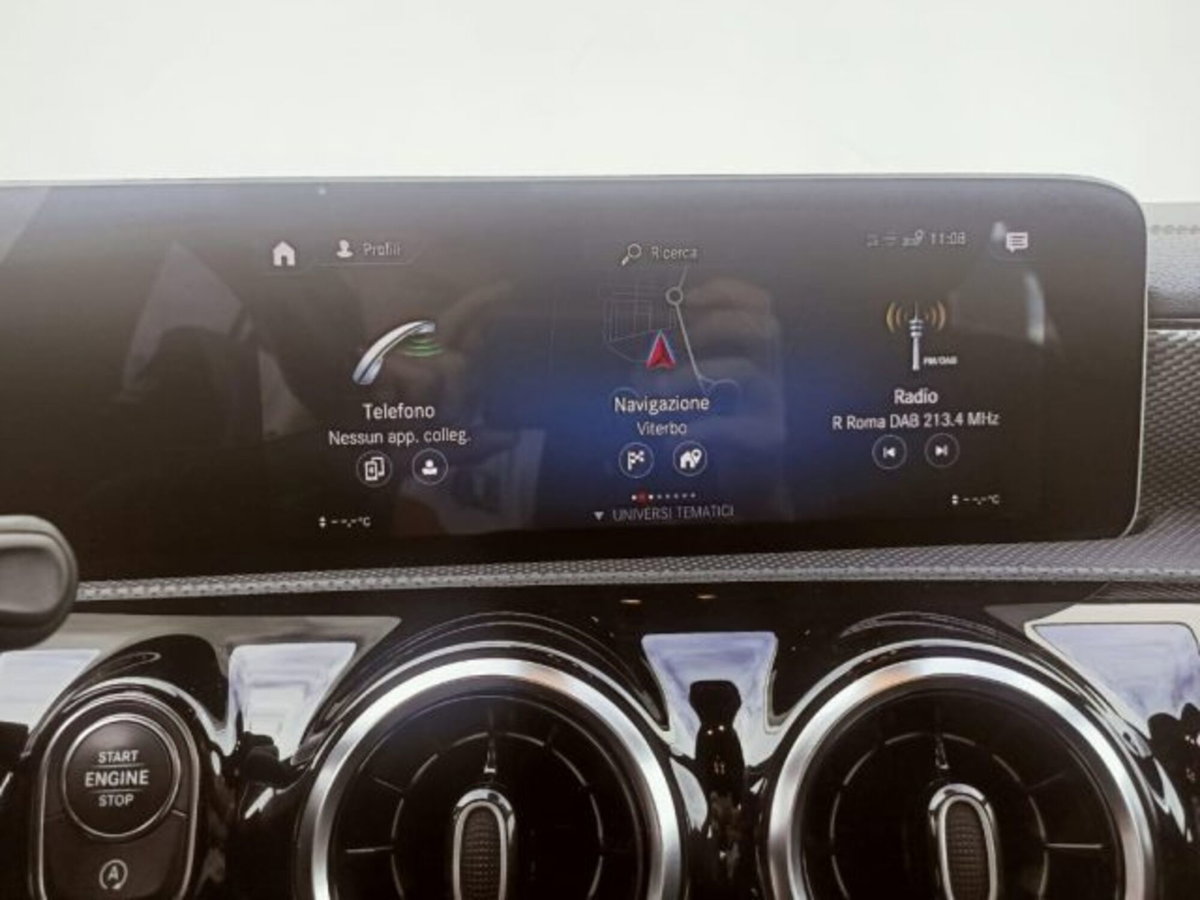 Mercedes-Benz CLA Shooting Brake 200 d Automatic Shooting Brake Executive (16)