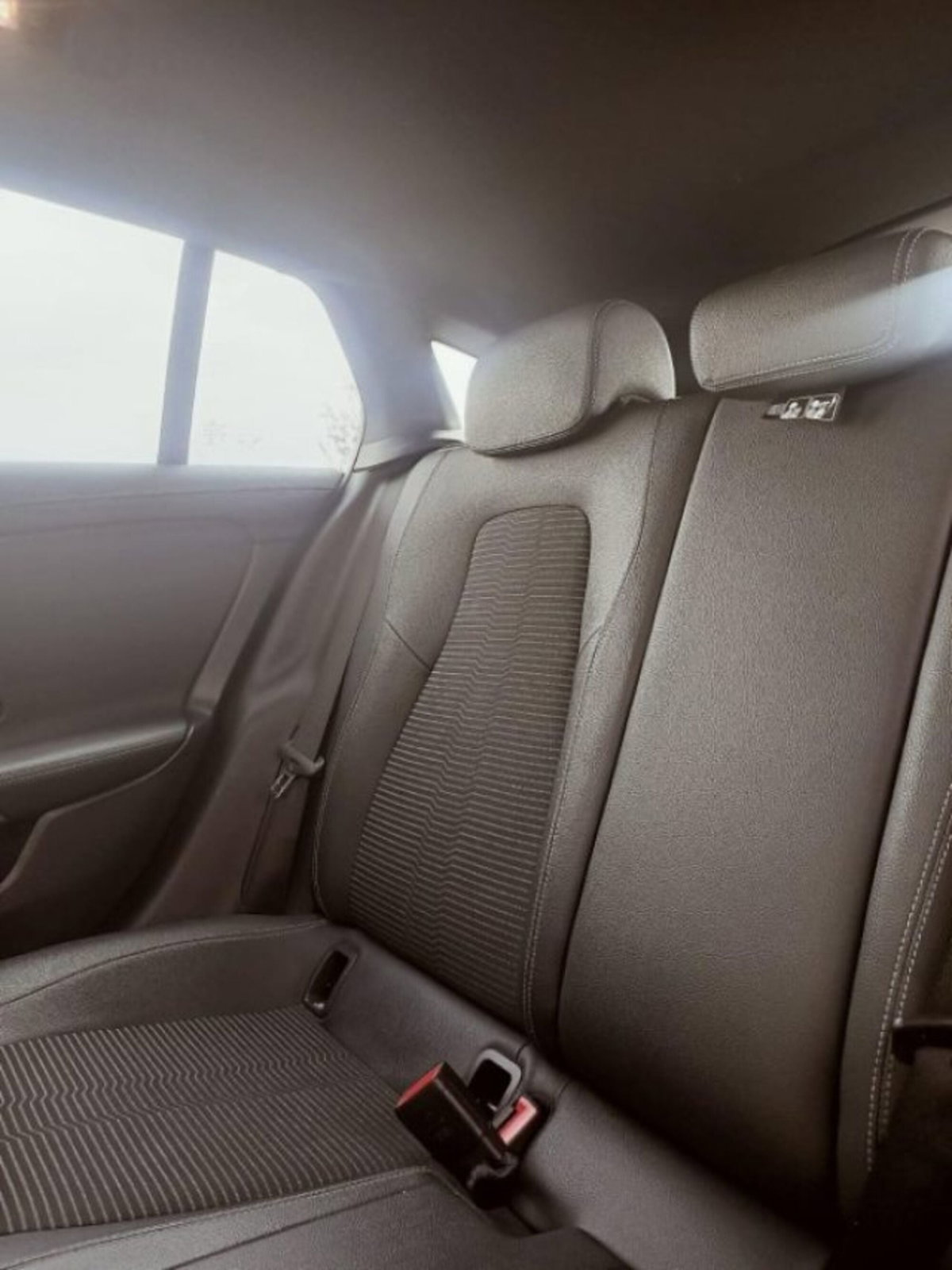 Mercedes-Benz CLA Shooting Brake 200 d Automatic Shooting Brake Executive (19)