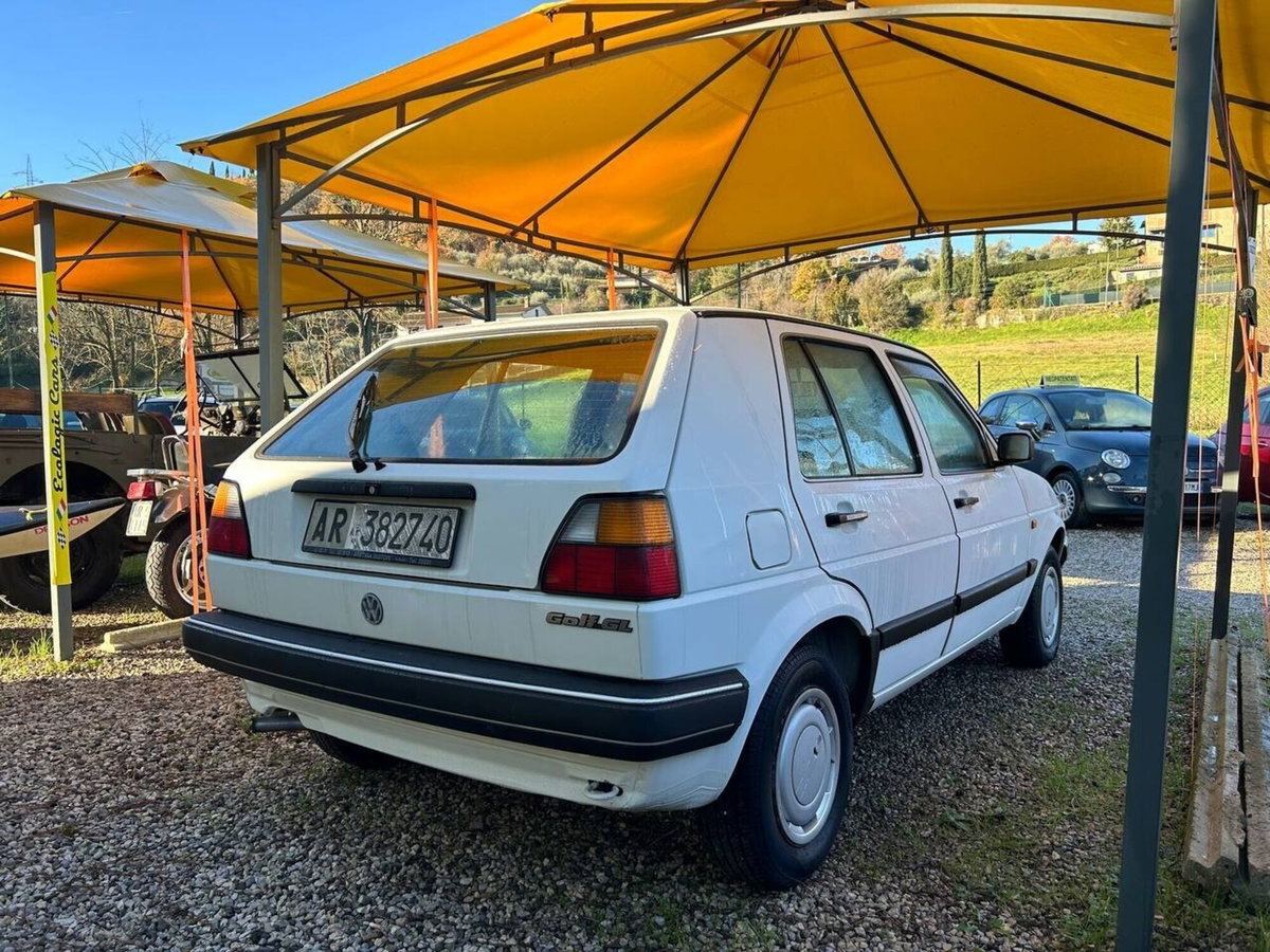 Volkswagen Golf 1300 5 porte GL (6)