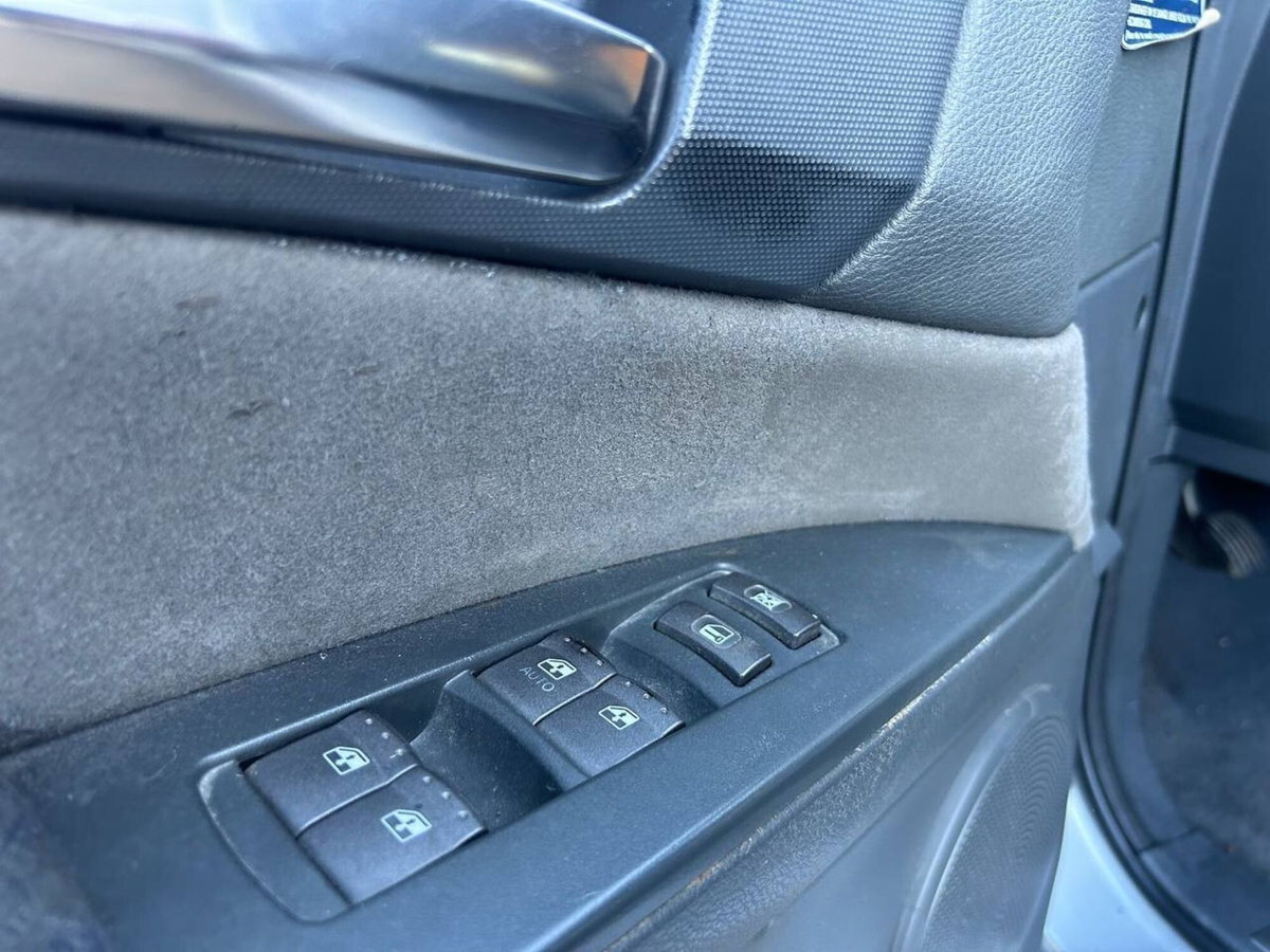 Ssangyong Kyron 2.0 XDi Premium (12)