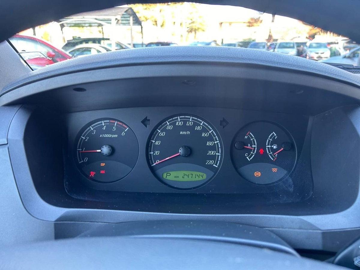 Ssangyong Kyron 2.0 XDi Premium (16)
