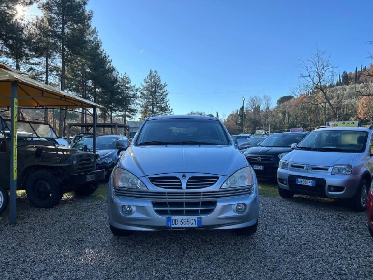 Ssangyong Kyron 2.0 XDi Premium (2)
