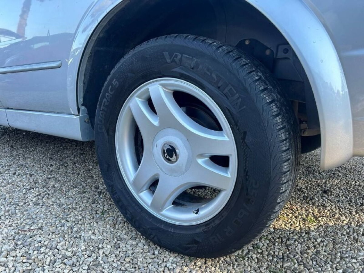 Ssangyong Kyron 2.0 XDi Premium (7)