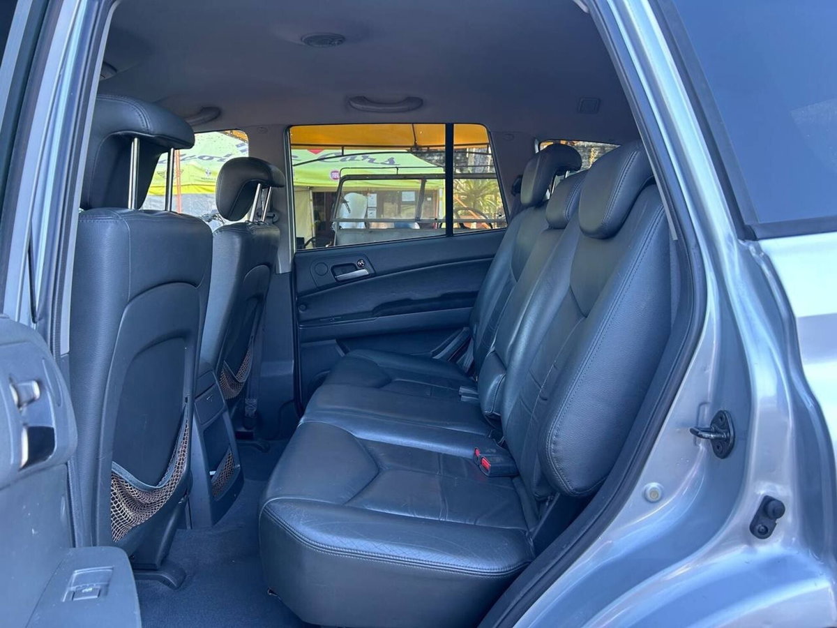 Ssangyong Kyron 2.0 XDi Premium (9)