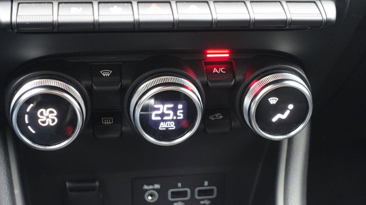 Renault Captur Full Hybrid E-Tech 145 CV Intens (12)